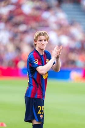 (260820) -- BARCELONA, Aug. 20, 2026 -- FC Barcelona, Barca s Anthony Gordon reacts ahead of the 61st Joan Gamper Trophy football match between FC Barcelona and Al Ahly FC in Barcelona, Spain, Aug. 19, 2026. (Photo by Xinhua) (SP)SPAIN-BARCELONA-FOOTBALL-JOAN GAMPER TROPHY-BARCELONA VS AL AHLY JoanxGosa 