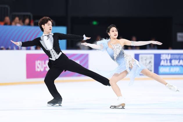 XI AN, CHINA - AUGUST 20: Li Zhixuan and Ge Quanshuo perform in the Junior Ice Dance rhythm dance on day 1 of the ISU Figure skating, Eiskunstlauf Junior Grand Prix Xi an 2026 on August 20, 2026 in Xi an, Shaanxi Province of China.  Copyright: xVCGx 111661021144