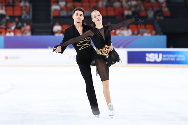 XI AN, CHINA - AUGUST 20: Romy Reverchon and Victor Di Muzio perform in the Junior Ice Dance rhythm dance on day 1 of the ISU Figure skating, Eiskunstlauf Junior Grand Prix Xi an 2026 on August 20, 2026 in Xi an, Shaanxi Province of China.  Copyright: xVCGx 111661021223