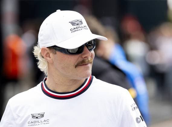ZANDVOORT - Valtteri Bottas (Cadillac) arrives at the Zandvoort Circuit ahead of the Dutch F1 Grand Prix. SANDER KONING ANP xVIxANPxSportx xxANPxIVx 565858645 originalFilename: 565858645.jpg