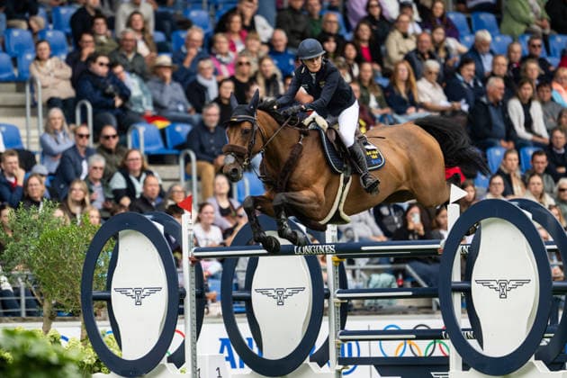 260820 Petronella Andersson of Sweden with horse Odina van Klapscheut compete in the team and individual jumping qualifier round two during day 10 of the 2026 FEI World Championshipson August 20, 2026 in Aachen. Photo: Emma Wallskog BILDBYRAN kod EW EW0692 ridsport equestrian rid-vm 2026 2026 fei world championships bbeng ridsport-vm hoppning jumping sverige *** August 20, 2026: Petronella Andersson of Sweden, riding Odina van Klapscheut, competed in the second round of the team and individual show jumping qualifiers on Day 10 of the 2026 FEI World Championships, 2026 in Aachen. Photo by Emma Wallskog, BILDBYRAN, code EW EW0692. equestrian sports, 2026 World Championships, 2026 FEI World Championships, BBENG, equestrian sports, World Championships, show jumping, Sweden  Copyright: EMMAxWALLSKOG BB260820EW013