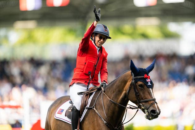 260820 Laura Kraut of USA with horse Baloutinue celebrates after competing in the team and individual jumping qualifier round two during day 10 of the 2026 FEI World Championshipson August 20, 2026 in Aachen. Photo: Emma Wallskog BILDBYRAN kod EW EW0692 ridsport equestrian rid-vm 2026 2026 fei world championships bbeng ridsport-vm hoppning jumping jubel *** August 20, 2026: Laura Kraut of the U.S., riding Baloutinue, celebrates after competing in the second round of the team and individual show jumping qualifiers on Day 10 of the 2026 FEI World Championships in Aachen. 2026 in Aachen. Photo by Emma Wallskog, BILDBYRAN code EW EW0692 equestrian sports 2026 World Championships 2026 FEI World Championships BBENG equestrian sports World Championships show jumping celebration  Copyright: EMMAxWALLSKOG BB260820EW025