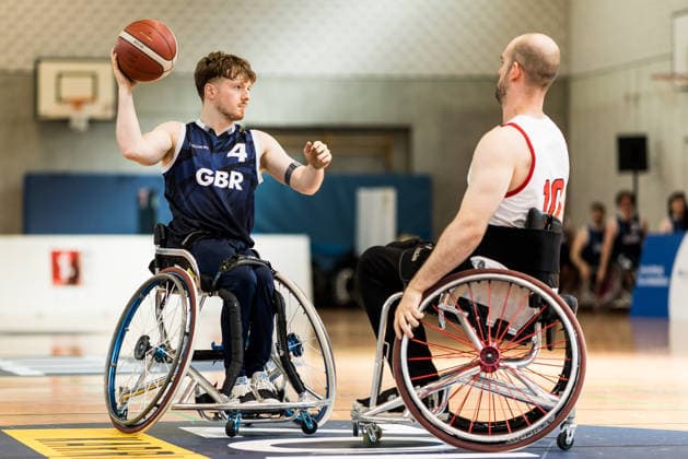 COLOGNE, GERMANY - AUGUST 20: Thomas Harvey (Great Britain, 4) controls the ball against Lee Melymick (Canada, 10) during a mens Nations Cup Cologne match between Canada vs. Great Britain at Sporthalle am Bergischen Ring on August 20, 2026 in Cologne, Germany. North Rhine Westphalia Germany Copyright: xSteffiexWunderlx
