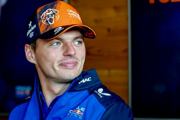 ZANDVOORT - Formule 1 rijder Max Verstappen of Oracle Red Bull Racing tijdens de persconferentie over zijn contractverlenging tot 2030 tijdens de Formule 1 Zandvoort op het Circuit Zandvoort op 20 augustus 2026 in Zandvoort, Nederland. - *** ZANDVOORT Formula 1 driver Max Verstappen of Oracle Red Bull Racing during the press conference regarding his contract extension through 2030 at the Formula 1 race in Zandvoort at the Circuit Zandvoort on August 20, 2026, in Zandvoort, the Netherlands