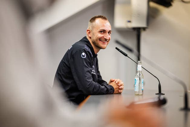DFB-Pokal Pressekoferenz: Lüneburger SK - SV Werder Bremen, 20.08.2026 Marian Andre Kunze (Lüneburger SK Hansa, 10); Fußball, DFB-Pokal, Pressekonferenz: Lüneburger SK vs. SV Werder Bremen am 20.08.2026 im Millerntor-Stadion, Hamburg DFB REGULATIONS PROHIBIT ANY USE OF PHOTOGRAPHS AS IMAGE SEQUENCES AND OR QUASI-VIDEO. *** DFB Cup Press Conference: Lüneburger SK vs. SV Werder Bremen, August 20, 2026; Marian Andre Kunze, Lüneburger SK; Hansa, 10; Soccer, DFB Cup, press conference for Lüneburger SK vs. SV Werder Bremen on August 20, 2026, at Millerntor Stadium, Hamburg. DFB REGULATIONS PROHIBIT ANY USE OF PHOTOGRAPHS AS IMAGE SEQUENCES AND OR QUASI-VIDEO Copyright: xBEAUTIFULxSPORTS Tonhäuserx