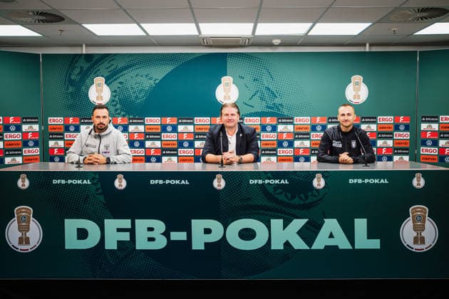 DFB-Pokal Pressekoferenz: Lüneburger SK - SV Werder Bremen, 20.08.2026 Tarek Gibbah (Trainer LÅ¸neburger SK Hansa), Raphael Marquardt (PrÅ sident, LÅ¸neburger SK Hansa), Marian Andre Kunze (LÅ¸neburger SK Hansa, 10); FuÂßball, DFB-Pokal, Pressekonferenz: LÅ¸neburger SK vs. SV Werder Bremen am 20.08.2026 im Millerntor-Stadion, Hamburg DFB REGULATIONS PROHIBIT ANY USE OF PHOTOGRAPHS AS IMAGE SEQUENCES AND OR QUASI-VIDEO. *** DFB Cup Press Conference: Lüneburger SK vs. SV Werder Bremen, August 20, 2026; Tarek Gibbah, Coach, Lüneburger SK Hansa; Raphael Marquardt, President, Lüneburger SK Hansa; Marian Andre Kunze, Lüneburger SK Hansa, 10 Soccer, DFB Cup, press conference: Lüneburger SK vs. SV Werder Bremen on August 20, 2026, at Millerntor Stadium, Hamburg. DFB regulations prohibit any use of photographs as image sequences and or quasi-video. Copyright: xBEAUTIFULxSPORTS Tonhäuserx