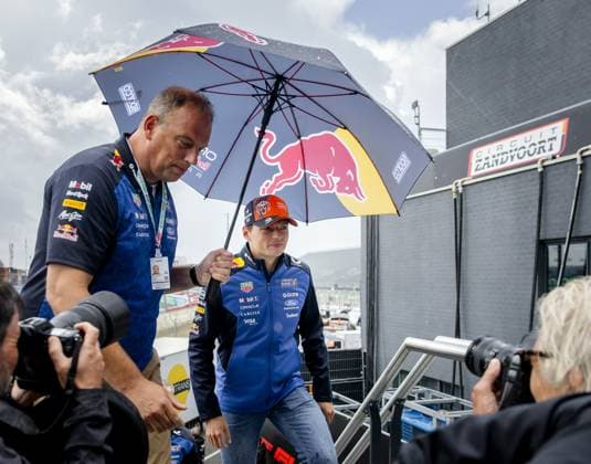 ZANDVOORT - Max Verstappen (Red Bull Racing) arrives for the F1 press conference, PK, Pressekonferenz at the Zandvoort Circuit ahead of the Dutch F1 Grand Prix. SEM VAN DER WAL ANP xVIxANPxSportx xxANPxIVx 565865971 originalFilename: 565865971.jpg
