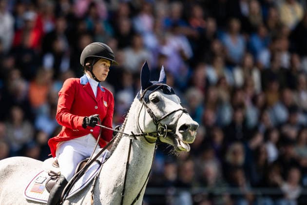 260820 Katherine A. Dinan of USA with horse Out of the Blue compete in the team and individual jumping qualifier round two during day 10 of the 2026 FEI World Championshipson August 20, 2026 in Aachen. Photo: Emma Wallskog BILDBYRAN kod EW EW0692 ridsport equestrian rid-vm 2026 2026 fei world championships bbeng ridsport-vm hoppning jumping *** August 20, 2026: Katherine A. Dinan of the U.S.A., riding Out of the Blue, competed in the second round of the team and individual show jumping qualifiers on Day 10 of the 2026 FEI World Championships on August 20, 2026 in Aachen. Photo by Emma Wallskog. BILDBYRAN code EW EW0692. equestrian sports, 2026 World Championships, 2026 FEI World Championships, BBENG, equestrian sports, World Championships, show jumping  Copyright: EMMAxWALLSKOG BB260820EW052