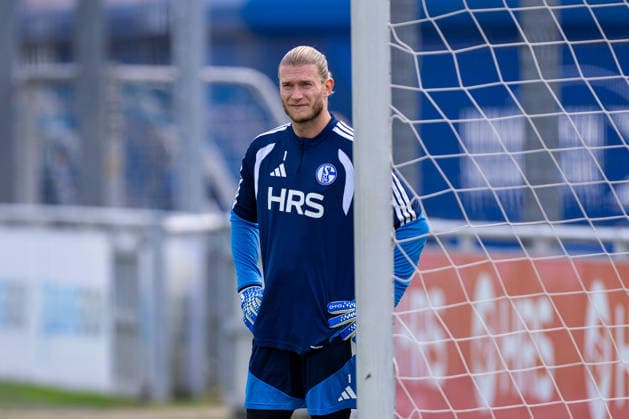 20.08.2026, Fussball, Training des FC Schalke 04. Torwart Loris Karius (FC Schalke 04). Gelsenkirchen Trainingsgelände FC Schalke 04 NRW Deutschland xRHR-FOTO YYx *** August 20, 2026, Soccer, FC Schalke 04 training session: Goalkeeper Loris Karius, FC Schalke 04, Gelsenkirchen, FC Schalke 04 training facility, North Rhine-Westphalia, Germany, xRHR PHOTO YYx Copyright: RHR-FOTOx RHR-FOTO YY