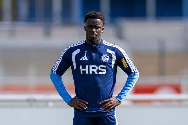 20.08.2026, Fussball, Training des FC Schalke 04. Christian Gomis (FC Schalke 04). Gelsenkirchen Trainingsgelände FC Schalke 04 NRW Deutschland xRHR-FOTO YYx *** August 20, 2026, Soccer, FC Schalke 04 Training Christian Gomis FC Schalke 04 Gelsenkirchen FC Schalke 04 Training Facility NRW Germany xRHR PHOTO YYx Copyright: RHR-FOTOx RHR-FOTO YY
