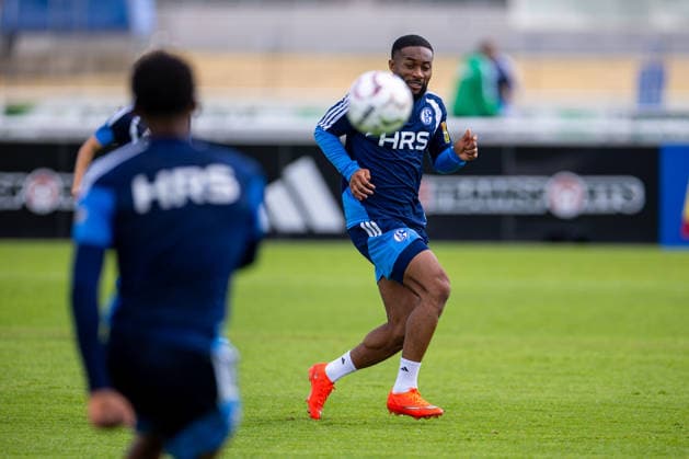 20.08.2026, Fussball, Training des FC Schalke 04. Moussa Sylla (FC Schalke 04). Gelsenkirchen Trainingsgelände FC Schalke 04 NRW Deutschland xRHR-FOTO YYx *** August 20, 2026, Soccer, FC Schalke 04 practice, Moussa Sylla, FC Schalke 04, Gelsenkirchen, FC Schalke 04 training facility, North Rhine-Westphalia, Germany, xRHR, PHOTO YYx Copyright: RHR-FOTOx RHR-FOTO YY