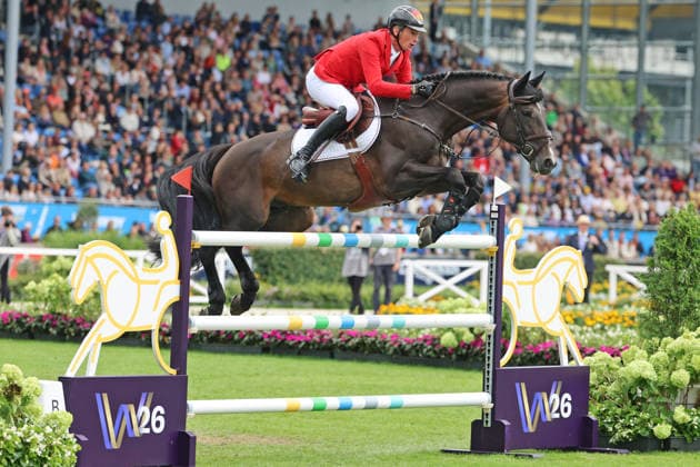 Daniel Deusser (GER, Deutschland) mit Pferd Otello de Guldenboom , Team Deutschland mit drei weiteren 0 Runden in der Führung , Springen, FEI Jumping World Championship, WM, Weltmeisterschaft , FEI Jumping World Championship Second Competition Team Final & Second Individual Qualifier, Mercedes-Benz Prize, Mercedes-Benz Prize, Einzel und Teamwertung, Jumping , AACHEN - FEI World Championships 2026, Weltfest des Pferdesports, Reitsport Weltmeisterschaft 2026, Aachen 2026, Welcome Home 2026, Aachener Soers, 11. bis 23. August 2026, Reitsport, 20.08.2026, Aachen Aachener Soers Deutschland *** Daniel Deusser (GER), Germany, riding Otello de Guldenboom; Team Germany remains in the lead with three additional clear rounds; Show Jumping, FEI Jumping World Championship; FEI Jumping World Championship Second Competition, Team Final, Second Individual Qualifier, Mercedes-Benz Prize, Mercedes-Benz Prize, Individual and Team Standings, Jumping, AACHEN FEI World Championships 2026, World Festival of Equestrian Sports, 2026 Equestrian World Championships, Aachen 2026, Welcome Home 2026, Aachen Soers, August 11–23, 2026, Equestrian Sports, August 20, 2026, Aachen Soers, Germany