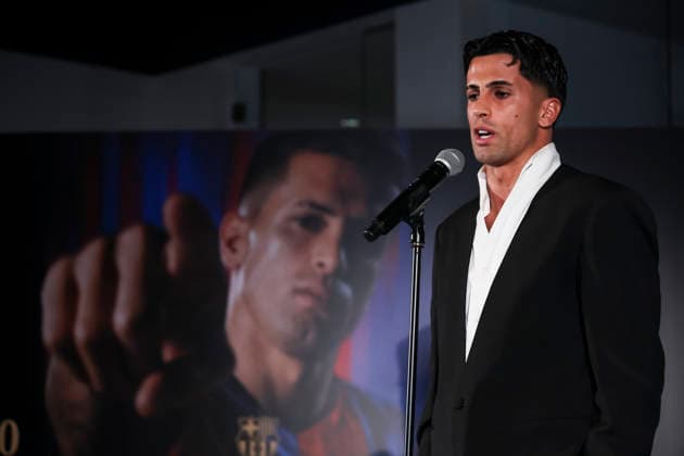 August 20, 2026, Barcelona, Barcelona, SPAIN: Joao Cancelo at his presentation after signing his new contract as a new FC Barcelona, Barca player at the Commercial Office on 20 August 2026 in Barcelona, Spain. Barcelona SPAIN - ZUMAa181 20260820_zaa_a181_048 Copyright: xJavierxBorregox