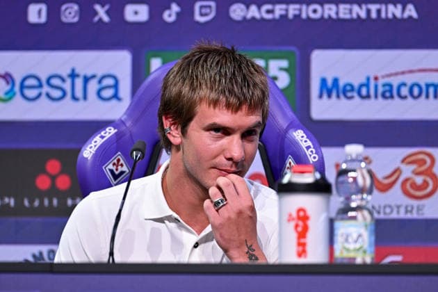 Foto IPP Lisa Guglielmi Firenze 19-08-2026 Calcio Fiorentina 2026 2027 presentazione del nuovo calciatore Franco Mastantuono nella foto Franco Mastantuono (Fiorentina) italy photo press world copyright italy ITALY  Copyright: xR4924_italyphotopressx
