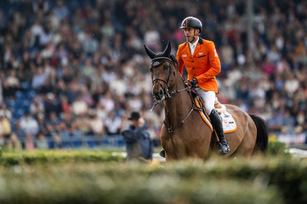 260820 Harrie Smolders of Netherlands with horse Mr. Tac compete in the team and individual jumping qualifier round two during day 10 of the 2026 FEI World Championshipson August 20, 2026 in Aachen. Photo: Emma Wallskog BILDBYRAN kod EW EW0692 ridsport equestrian rid-vm 2026 2026 fei world championships bbeng ridsport-vm hoppning jumping *** August 20, 2026: Harrie Smolders of the Netherlands, riding Mr. Tac, competes in the second round of the team and individual show jumping qualifiers on Day 10 of the 2026 FEI World Championships in Aachen. 2026 in Aachen. Photo by Emma Wallskog, BILDBYRAN, code EW EW0692. equestrian sports, 2026 World Championships, 2026 FEI World Championships, BBENG, equestrian sports, World Championships, show jumping  Copyright: EMMAxWALLSKOG BB260820EW089