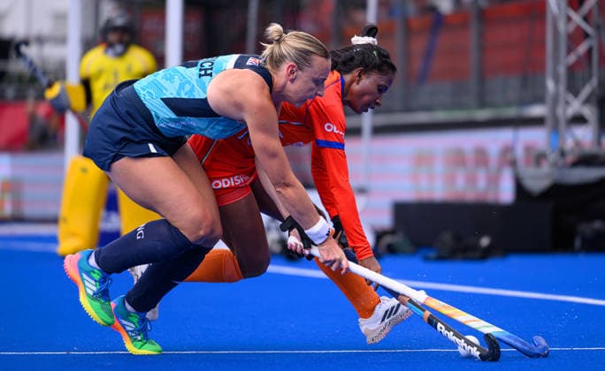 Hockey World Cup Day Six Hannah French of England battles for the ball during the match against India in the 2026 FIH Hockey World Cup at Wagener Stadium, Amstelveen 20 08 2026 UK Newspapers OUT Copyright: xGraemexWilcocksonx FIL-23805-0023