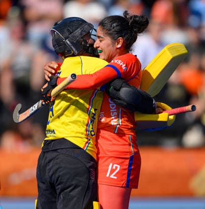 Hockey World Cup Day Six Bichu Devi Kharibam (GK) and Shilpi Dabas of India celebrate progressing through to the next phase of the World Cup at England™s expense. 2026 FIH Hockey World Cup at Wagener Stadium, Amstelveen 20 08 2026 UK Newspapers OUT Copyright: xGraemexWilcocksonx FIL-23805-0027