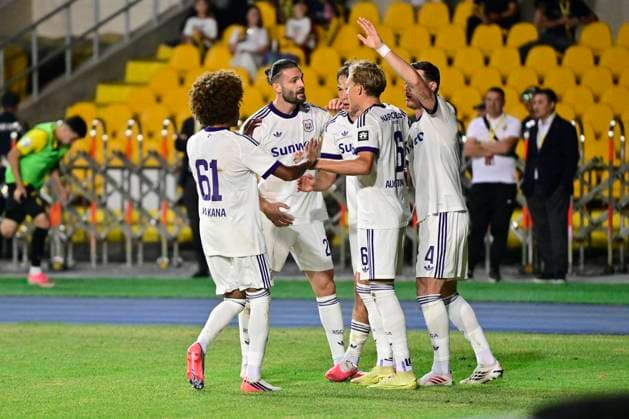 Kairat Almaty v RSC Anderlecht - UEFA Europa League ALMATY, KAZACHSTAN - AUGUST 20 : Sikan Danylo forward of RSC Anderlecht celebrates after scoring during the UEFA Europa League 2026 27 play-off round first leg between Kairat Almaty and RSC Anderlecht on August 20, 2026 in Almaty, Kazachstan, 20 08 2026 Almaty Kazachstan  Copyright: xJanxDexMeuleneirx