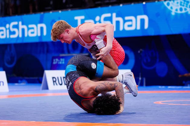 U20 World Championships 61kg FS - Aaron James Seidel (USA) df. Moses Isaiah Mendoza Garza (MEX) *** U20 World Championships, 61 kg Freestyle: Aaron James Seidel (USA) def. Moses Isaiah Mendoza Garza (MEX) Copyright: xKostadinxAndonovx