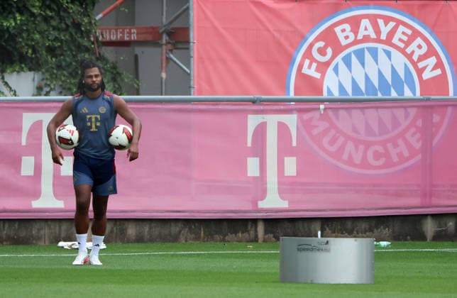 20.08.2026, FC Bayern Training, FCB Campus Muenchen, Fussball, Muenchen, im Bild: Serge Gnabry (FC Bayern Muenchen) *** August 20, 2026, FC Bayern Training, FCB Campus Munich, Soccer, Sports, Munich, Pictured: Serge Gnabry, FC Bayern Munich