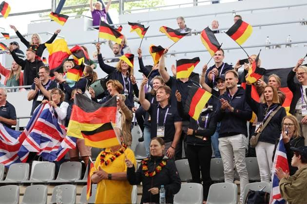 Para-Team Deutschland Fangruppe , Dressur, Ehrenrunde, Siegerehrung, Emotionen, Jubel, FEI Para Dressage World Championship, WM, Weltmeisterschaft 2026, FEI Para Dressur Weltmeisterschaft Aachen 2026, Para, körperlichen Einschränkungen oder Sehbehinderungen, Fünf Startklassen (Grade I bis V) sorgen für faire Vergleiche je nach Grad der körperlichen Funktionseinschränkung, Die Para-Dressur ist der einzige paralympische Reitsportart, AACHEN - FEI World Championships 2026, Weltfest des Pferdesports, Reitsport Weltmeisterschaft 2026, Aachen 2026, Welcome Home 2026, Aachener Soers, 11. bis 23. August 2026, Reitsport, 19.08.2026, Aachen Aachener Soers Deutschland *** Para Team Germany Fan Club, Dressage, Victory Lap, Award Ceremony, Emotions, Cheers, 2026 FEI Para Dressage World Championship, FEI Para Dressage World Championships Aachen 2026, Para, physical limitations or visual impairments, five competition classes (Grades I through V) ensure fair competition based on the degree of physical functional limitation, Para Dressage is the only Paralympic equestrian sport, AACHEN FEI World Championships 2026, World Festival of Equestrian Sports, 2026 Equestrian World Championships, Aachen 2026, Welcome Home 2026, Aachen Soers, August 11–23, 2026, Equestrian Sports, August 19, 2026, Aachen Soers, Germany