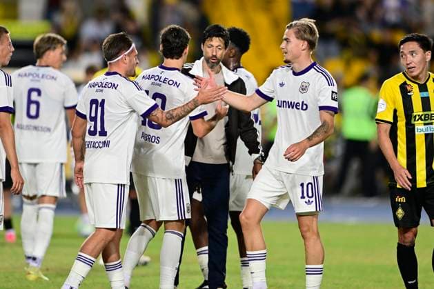 Kairat Almaty v RSC Anderlecht - UEFA Europa League ALMATY, KAZACHSTAN - AUGUST 20 : Winkler Marten of RSC Anderlecht celebrates the victory with Bertaccini Adriano forward of RSC Anderlecht during the UEFA Europa League 2026 27 play-off round first leg between Kairat Almaty and RSC Anderlecht on August 20, 2026 in Almaty, Kazachstan, 20 08 2026 Almaty Kazachstan  Copyright: xJanxDexMeuleneirx