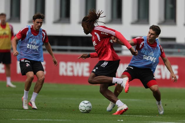 Training, 1. FC Köln, rechts: Thijs Dallinga (1. FC Köln), 20.08.2026, Bild: *** Local Caption *** *** Sports Training, 1. FC Köln, Thijs Dallinga on the right, 1. FC Köln, August 20, 2026, Photo *** Local Caption ***