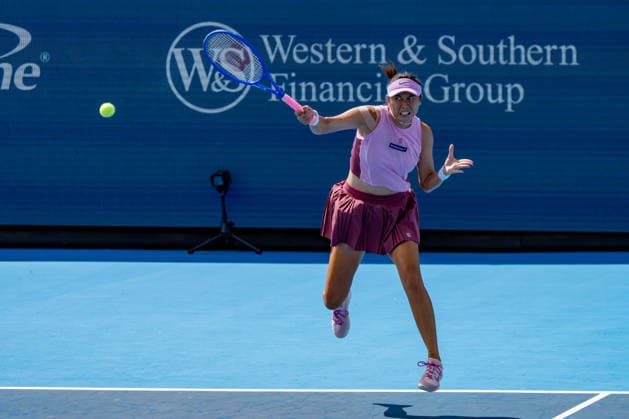Cincinnati Open: Women s Doubles Quarterfinals Chan Hao-Ching competes in the women s doubles quarterfinals at the Cincinnati Open in Mason, Ohio, on August 20, 2026. Mason Ohio United States  Copyright: xJasonxWhitmanx originalFilename:whitman-cincinna260820_npDWU.jpg
