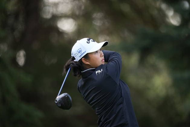 August 20, 2026, Edmonton, Ab, CANADA: Ruoning Yin, of China, watches her tee shot on the sixth hole during the first round at the CPKC Canadian Women s Open LPGA, Golf Damen golf tournament in Edmonton on Thursday, August 20, 2026. Canada News - August 20, 2026  - ZUMAc35_ 20260820_zaf_c35_022 Copyright: xDarrylxDyckx