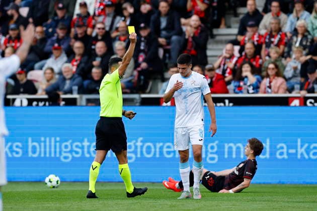 Denmark Conference League: FC Midtjylland - HNK Rijeka HNK Rijeka s Ivan Cubelic recieves a yellow card during the Conference League qualification match between FC Midtjylland and HNK Rijeka at MCH Arena in Herning on Thursday, August 20, 2026. (Photo: Johnny Pedersen Scanpix 2026) , Herning Denmark *** Denmark Conference League FC Midtjylland HNK Rijeka HNK Rijeka s Ivan Cubelic receives a yellow card during the Conference League qualifying match between FC Midtjylland and HNK Rijeka at MCH Arena in Herning on Thursday, August 20, 2026. Photo by Johnny Pedersen, Scanpix 2026, Herning, Denmark  Copyright: JohnnyxPedersenx spdk20260820-193601-L