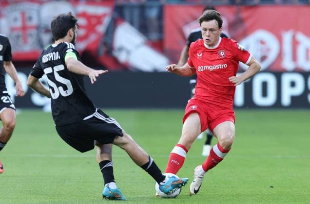ENSCHEDE - FC Twente aanvaller Sondre Orjasaeter tijdens de UEFA Conference League wedstrijd tussen FC Twente en FK Qarabag in Golsch Veste op 20 augustus 2026 in Enschede , Nederland. - *** ENSCHEDE FC Twente forward Sondre Orjasaeter during the UEFA Conference League match between FC Twente and FK Qarabag at Golsch Veste on August 20, 2026, in Enschede, the Netherlands