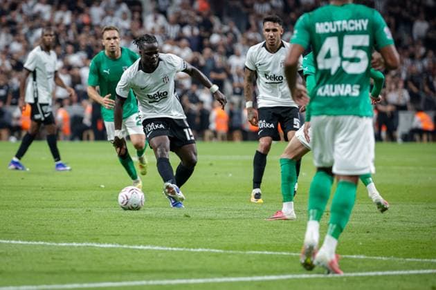 Besiktas JK vs Kauno Zalgiris UEFA Europa League Play-Offs 1st leg Junior Olaitan of Besiktas JK in action during the UEFA Europa League 2026 27 play-offs first leg match between Besiktas JK and Kauno Zalgiris at Tupras Stadium on August 20, 2026 in Istanbul, Turkey Istanbul Turkey  Copyright: xBurakxBasturkx
