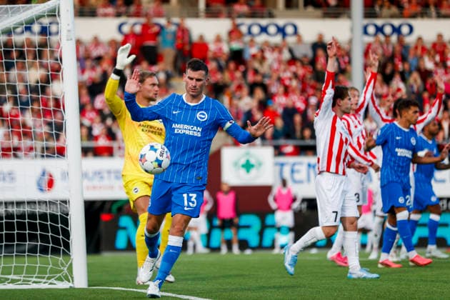 Conference Leauge menn, play-off 2026: Tromso - Brighton Tromso 20260820. Brightons Jack Hinshelwood under playoff-kampen i Conference League-kvalifiseringen i fotball mellom Tromso og Brighton pa Romssa Arena. Foto: Rune Stoltz Bertinussen NTB Tromso Norge EDITORIAL USE ONLY. RESTRICTED USE FOR BETTING COMPANIES Ref:_SPO4W6-L9pz5fY.jpg *** Conference League Men, 2026 Conference League Playoffs: Tromsø vs. Brighton, Tromsø, August 20, 2026. Brighton’s Jack Hinshelwood during the playoff match in the Conference League soccer qualifiers between Tromsø and Brighton at Romssa Arena. Photo by Rune Stoltz Bertinussen, NTB, Tromsø, Norway. EDITORIAL USE ONLY. RESTRICTEDRICTED USE FOR BETTING COMPANIES  Copyright: xRunexStoltzxBertinussenx xNTBx