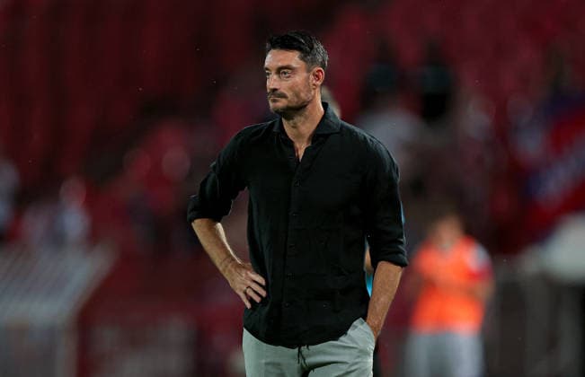 Crvena Zvezda v Viktoria Plzen, UEFA Europa League, play-offs, 1st leg Season 2026 2027 Belgrade, Serbia. 20th August, 2026. Crvena Zvezda s head coach Albert Riera gestures during the UEFA Europa League play-offs, 1st leg football match between Crvena Zvezda (Red Star) and Viktoria Plzen at the Rajko Mitic Stadium on August 20, 2026 in Belgrade, Serbia. Belgrade Serbia Copyright: xPedjaxMilosavljevicx x