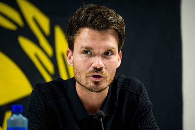 260820 Coach head Danny Röhl of FC Red Bull Salzburg at the press conference, PK, Pressekonferenz after the Europa League qualifying football match between Mjällby and FC Red Bull Salzburg on August 20, 2026 in Hällevik. Photo: Christoffer Borg Mattisson BILDBYRAN COP 261 CB0549 fotboll football soccer fotball uefa europa league europa league mjällby fc red bull salzburg bbeng *** August 20, 2026: FC Red Bull Salzburg head coach Danny Röhl at the press conference following the Europa League qualifying soccer match between Mjällby and FC Red Bull Salzburg on August 20, 2026 in Hällevik. Photo by Christoffer Borg Mattisson, BILDBYRAN COP 261 CB0549 soccer football fotball UEFA Europa League Europa League Mjällby FC Red Bull Salzburg bbeng  Copyright: CHRISTOFFERxBORGxMATTISSON BB260820CB126