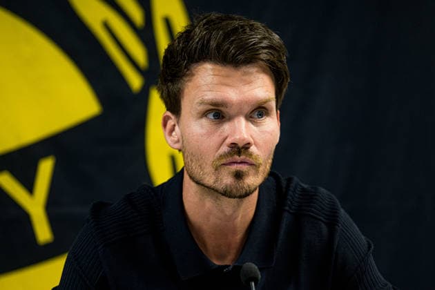 260820 Coach head Danny Röhl of FC Red Bull Salzburg at the press conference, PK, Pressekonferenz after the Europa League qualifying football match between Mjällby and FC Red Bull Salzburg on August 20, 2026 in Hällevik. Photo: Christoffer Borg Mattisson BILDBYRAN COP 261 CB0549 fotboll football soccer fotball uefa europa league europa league mjällby fc red bull salzburg bbeng *** August 20, 2026: FC Red Bull Salzburg head coach Danny Röhl at the press conference following the Europa League qualifying soccer match between Mjällby and FC Red Bull Salzburg on August 20, 2026 in Hällevik. Photo by Christoffer Borg Mattisson, BILDBYRAN COP 261 CB0549 soccer football fotball UEFA Europa League Europa League Mjällby FC Red Bull Salzburg bbeng  Copyright: CHRISTOFFERxBORGxMATTISSON BB260820CB127