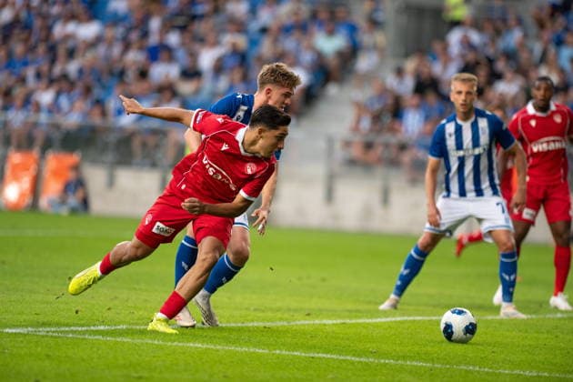 2026.08.20 Poznan Pilka Nozna Liga Europy Play-offs Lech Poznan - Fc Thun N z Nils Reichmuth Wojciech Monka Foto. Damian Kosciesza PressFocus 2026.08.20 Poznan Football Europa League Play-offs Lech Poznan - Fc Thun O p Credit. Damian Kosciesza PressFocus NEWSPIX.PL --- newspix.pl POLAND OUT! 