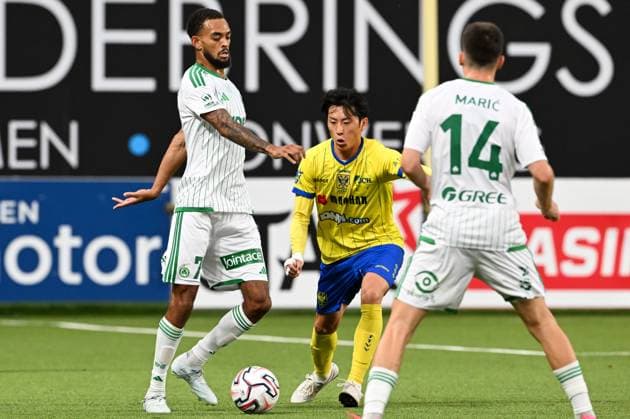 Omonoia s Jaden Montnor and STVV s Kaito Matsuzawa pictured in action during a soccer game between Belgian Sint-Truidense V.V. and Cypriot AC Omonoia Nicosia, Thursday 20 August 2026 in Sint-Truiden, the first leg of the play-off round for the UEFA Europa League league phase. JILLxDELSAUX  x183847817x