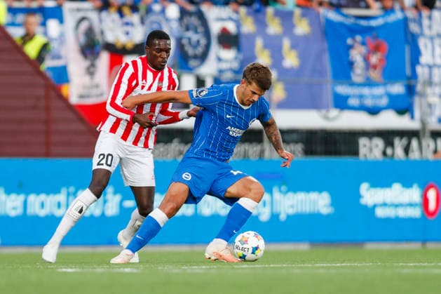 Conference League Men, play-off 2026: Tromso - Brighton Tromso 20260820. Brighton s Luka Vuskovic and Tromso s Ieltsin Camoes during the playoff match in the Conference League qualification in football between Tromso and Brighton at Romssa Arena. Photo: Rune Stoltz Bertinussen NTB Tromso Norway EDITORIAL USE ONLY. RESTRICTED USE FOR BETTING COMPANIES Ref:_SPOR8XJHyca9Ag.jpg *** Conference League Men, 2026 Playoffs: Tromsø vs. Brighton. Tromsø, August 20, 2026. Brighton’s Luka Vuskovic and Tromsø’s Ieltsin Camoes during the playoff match in the Conference League qualification between Tromsø and Brighton at Romssa Arena. Photo: Rune Stoltz Bertinussen, NTB Tromsø, Norway EDITORIAL USE ONLY RESTRICTED USE FOR BETTING COMPANIES  Copyright: xRunexStoltzxBertinussenx xNTBx