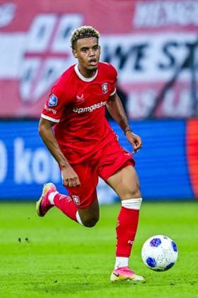 ENSCHEDE , 20 08-2026 , Stadium Grolsch Veste , season 2026 2027 , UEFA Conference League play-off football , match between FC Twente and FK Qarabag , picture shows Twente player Daouda Weidmann Twente - Qarabag  x205876254x Copyright: