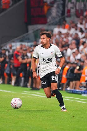 ISTANBUL, TURKEY - AUGUST 20 : Ilhan Fakil of Besiktas controls the ball during the UEFA Europa League 2026 27 Play-off round first leg match between Besiktas JK and Kauno Zalgiris at Tupras Stadium on August 20, 2026 in Istanbul, Turkey. Istanbul Turkey Copyright: xSeskimPhotox Besiktas-KaunoZalg-2008 (95)
