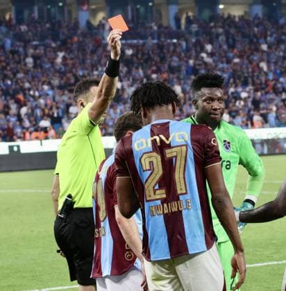 Trabzonspor v Ferencvaros - UEFA Europa League TRABZON, TURKIYE - AUGUST 20: Nwaiwu of Trabzonspor reacts after shown red card during the first leg of the UEFA Europa League play-off round between Trabzonspor and Ferencvaros at Papara Park in Trabzon, Turkiye on August 20, 2026. Enes Sansar Anadolu Trabzon Turkey. Editorial use only. Please get in touch for any other usage.  Copyright: x2026xAnadoluxEnesxSansarx