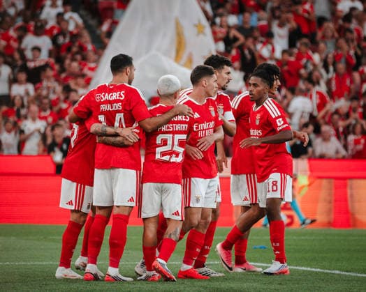 SL Benfica s players celebrate the first goal of Rafa during the Europa League match between SL Benfica and Aarhus at Estadio da Luz, in Lisbon, Portugal. (Diogo Sautchuk) Copyright: xDiogoxSautchukx