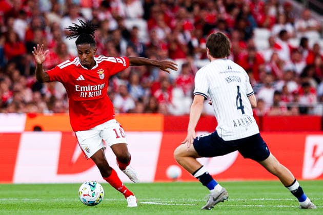 SL Benfica v AGF Aarhus - UEFA Europa League (Qual.) 2026 27 Playoff 1Âª Mao Leandro Barreiro 18, medio do SL Benfica durante a partida entre SL Benfica v AGF Aarhus, para a UEFA Europa League (Qual.) 2026 27 Playoff 1Âª Mao no Estadio da Luz, Portugal (Foto de Diogo Faria Reis Avant Sports) Lisboa Estadio Da Luz Lisboa Portugal Copyright: xDiogoxFariaxReis AvantxSportsx