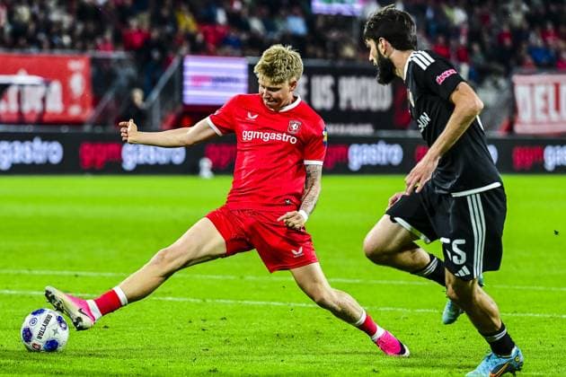 ENSCHEDE , 20 08-2026 , Stadium Grolsch Veste , season 2026 2027 , UEFA Conference League play-off football , match between FC Twente and FK Qarabag , picture shows Twente player Kristian Hlynsson Twente - Qarabag  x205877140x Copyright: