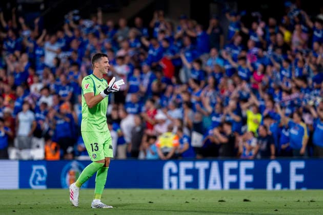 Getafe CF v FK Partizan - UEFA Conference League 2026 27 Play-Off Round First Leg David Soria of Getafe CF celebrates a goal during the UEFA Conference League 2026 27 play-off round first leg football match between Getafe CF and FK Partizan at Estadio Coliseum on August 20, 2026 in Getafe, Spain. Getafe Estadio Coliseum Madrid Spain Copyright: xAlbertoxGardinx AGardin_20260820_Foot_Geta_Par_0041