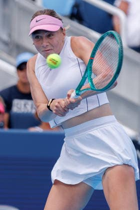 August 20, 2026, Mason, Ohio, U.S: Amanda Anisimova (USA) hits a two-handed backhand during ThursdayÃ¢â‚¬â ¢s quarterfinals at the Cincinnati Open at the Lindner Family Tennis Center , Mason, Oh. Tennis 2026 - Cincinnati Open WTA, Tennis Damen  - ZUMAs304 20260820_zaf_s304_027 Copyright: xScottxStuartx