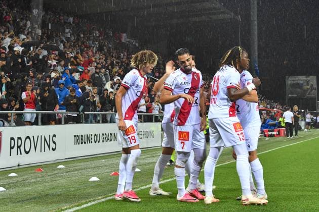 Sion, 20.08.2026, Football UEFA Conference League, FC Sion - AFC Ajax, Franck Surdez (FCS 19) 1 - 0 with Jan Kronig (FCS 17), Noe Abdou Sow (FCS 5), Ilyas Chouaref et Winsley Boteli (FCS 13) (Frederic Dubuis Imago) FC SION - AFC Ajax Imago