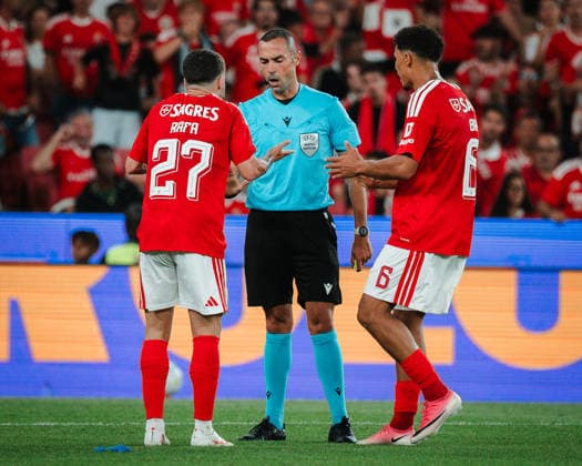 The referee Marco Guida and Rafa and Alexander Bah of SL Benfica during the Europa League match between SL Benfica and Aarhus at Estadio da Luz, in Lisbon, Portugal. (Diogo Sautchuk) Copyright: xDiogoxSautchukx