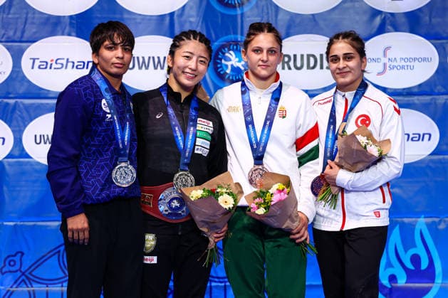 U20 World Championships Podium 62kg WW - Gold: Sakura Onishi (JPN), Silver: Savita Savita (IND), Bronze: Barbara Bager (HUN), Ozdenur Ozmez (TUR) *** U20 World Championships Podium, 62 kg Open Weight: Gold—Sakura Onishi (JPN); Silver—Savita Savita (IND); Bronze—Barbara Bager (HUN) and Ozdenur Ozmez (TUR) Copyright: xJakexKirkmanx